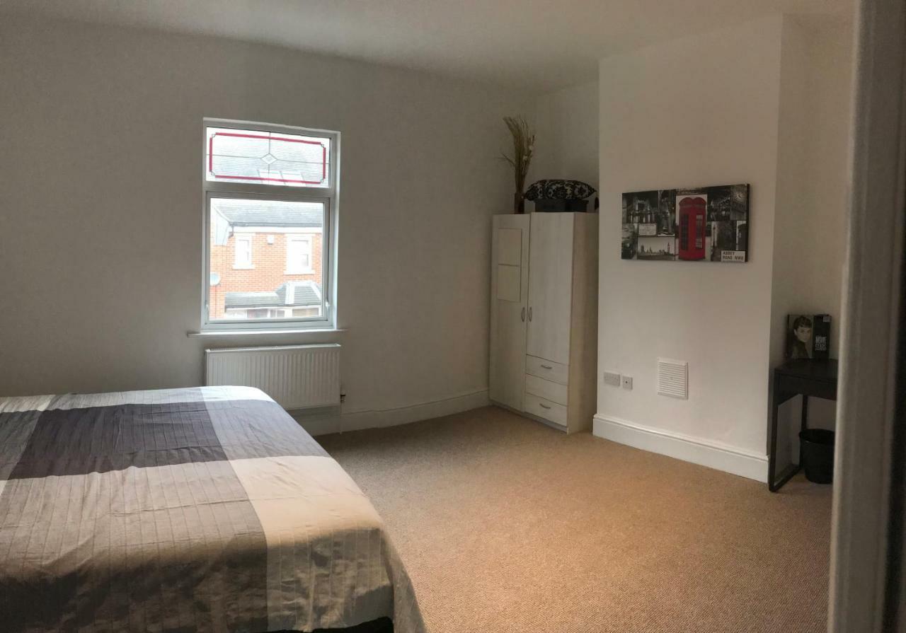 Beautiful Home, 3 Bedroom House Near Alton Towers, Wedgwood Museum, Universities Newcastle-under-Lyme Exteriér fotografie
