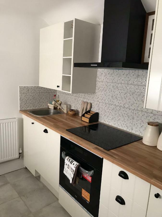 Beautiful Home, 3 Bedroom House Near Alton Towers, Wedgwood Museum, Universities Newcastle-under-Lyme Exteriér fotografie